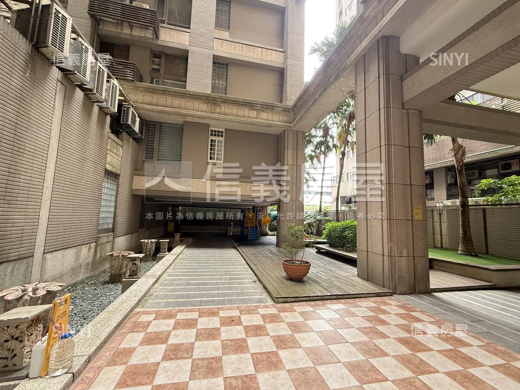 亞昕１０１近三井美居房屋室內格局與周邊環境