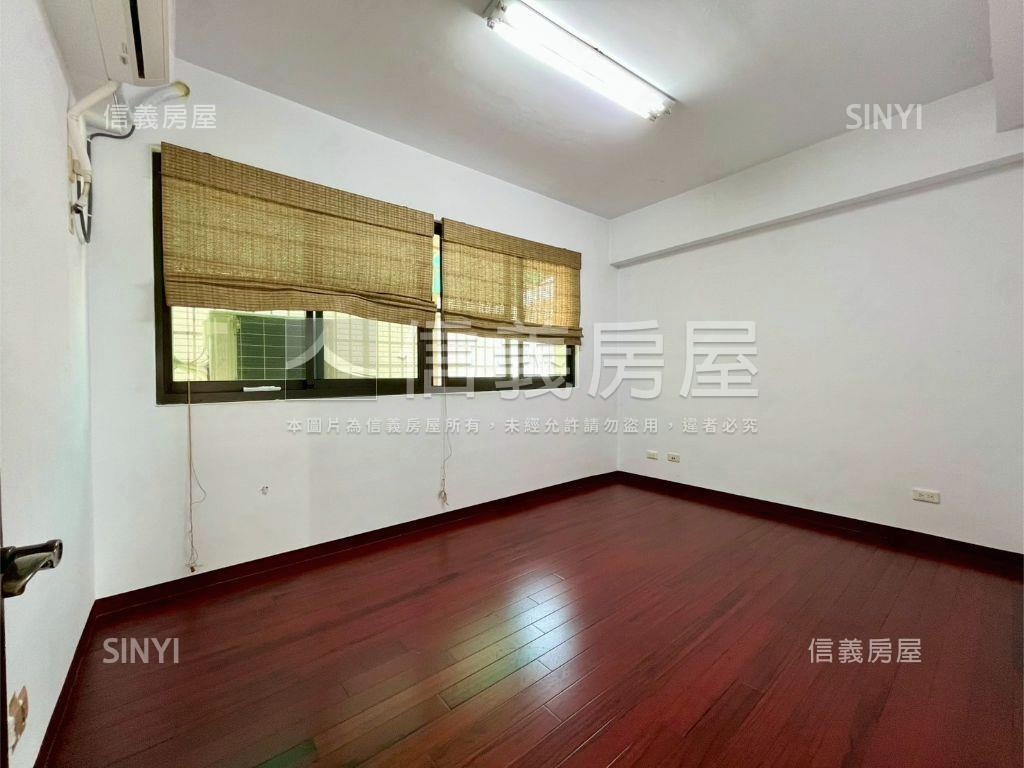 高大特區黃金地段臨路透店房屋室內格局與周邊環境