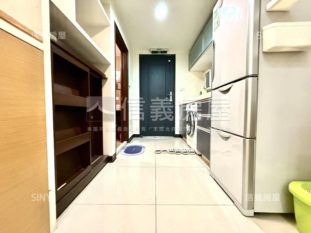 高鐵區｜美麗新｜平面車位房屋室內格局與周邊環境