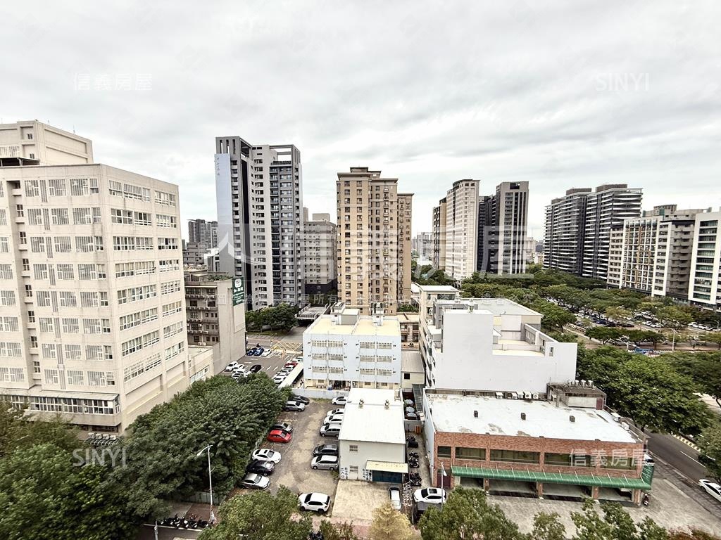 高鐵區｜美麗新｜平面車位房屋室內格局與周邊環境