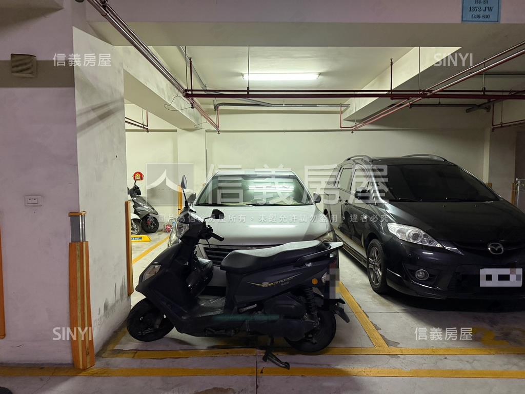 高鐵區｜美麗新｜平面車位房屋室內格局與周邊環境