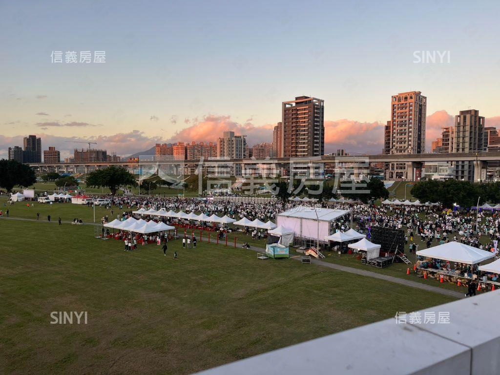 新濠漾ＩＩ兩房車位房屋室內格局與周邊環境