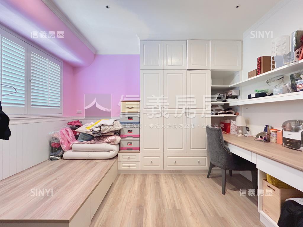 新北郡高樓四房美屋房屋室內格局與周邊環境