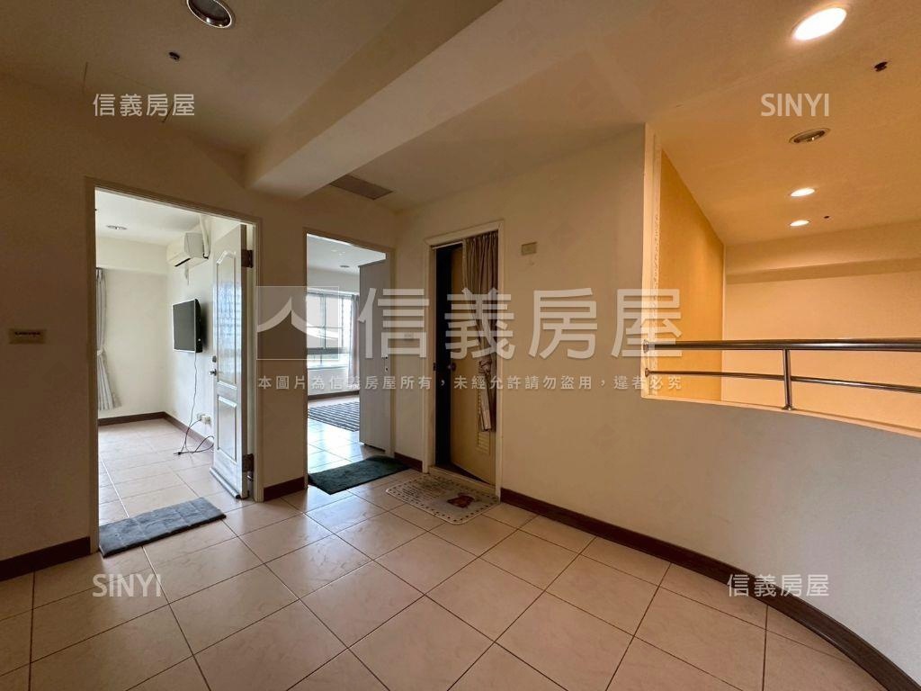 空中別墅★樓中樓有車位房屋室內格局與周邊環境