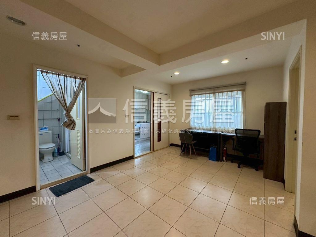 空中別墅★樓中樓有車位房屋室內格局與周邊環境