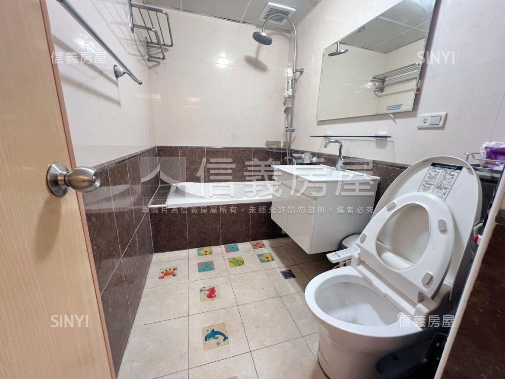 華揚天下視野三房含車位房屋室內格局與周邊環境