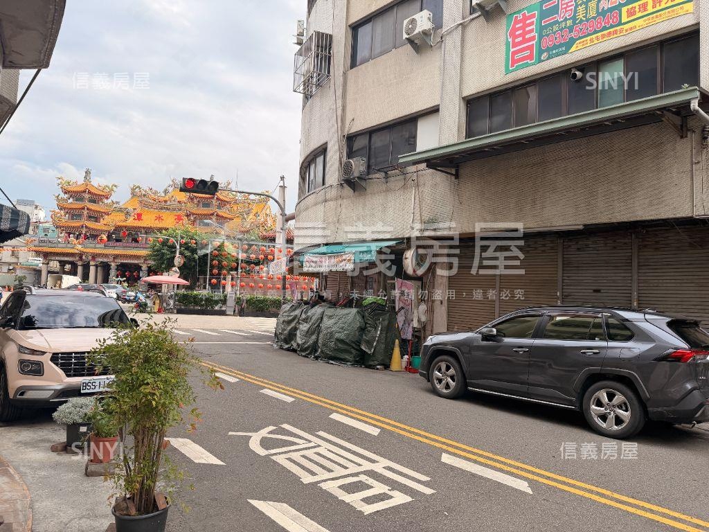 潭子霸氣角店房屋室內格局與周邊環境