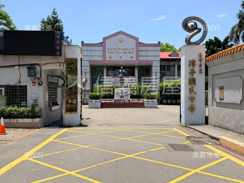 近潭子火車站霸氣角店房屋室內格局與周邊環境
