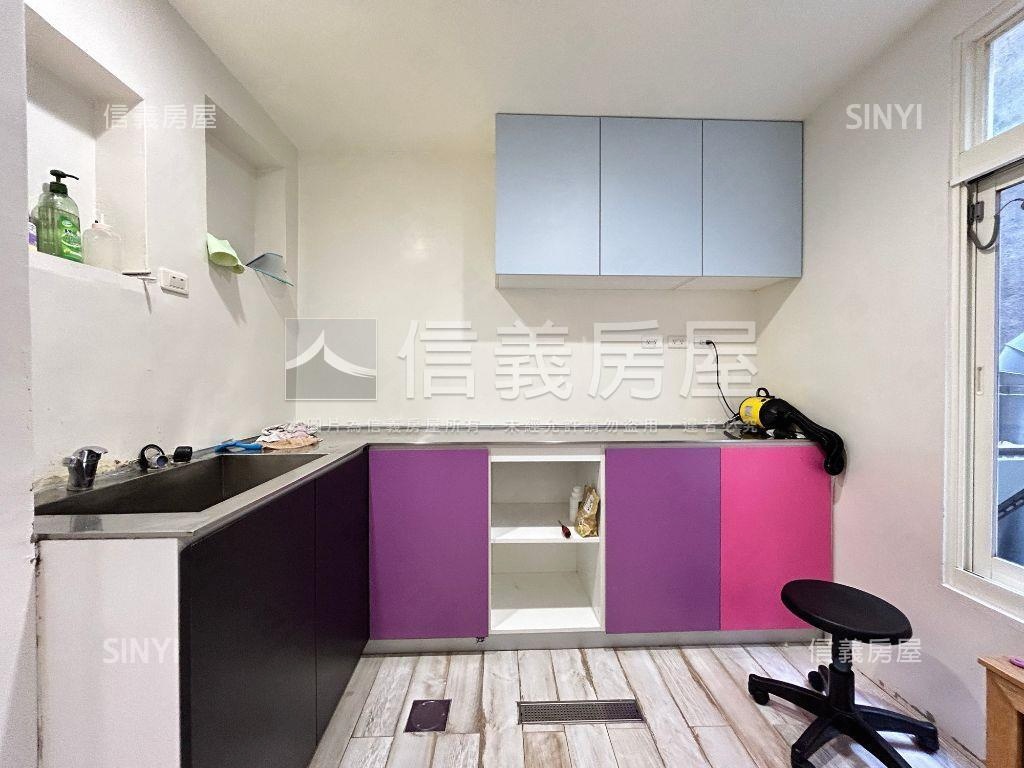 近美術館重新整理透天店面房屋室內格局與周邊環境