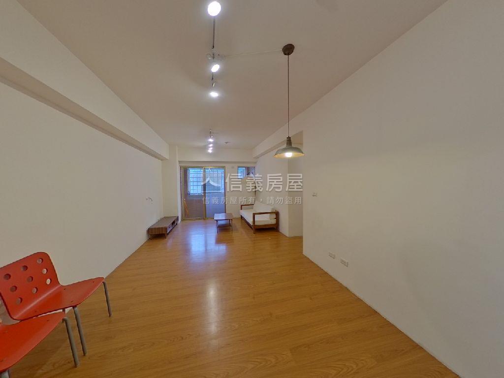 空三Ｂ區庭院一樓房屋室內格局與周邊環境