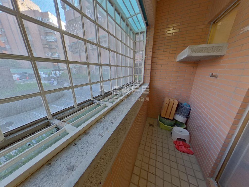 空三Ｂ區庭院一樓房屋室內格局與周邊環境
