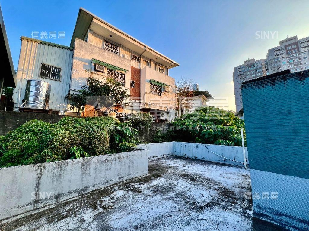 『市中心』花園車庫美墅房屋室內格局與周邊環境