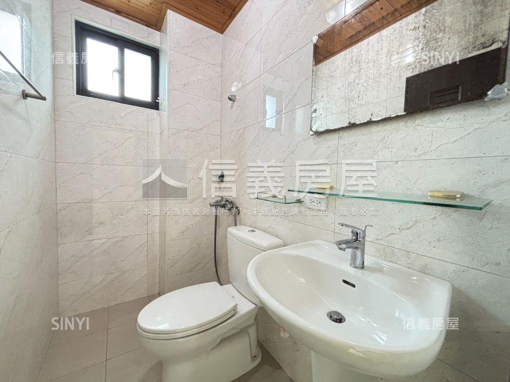 安南輕屋齡美美雙車墅房屋室內格局與周邊環境