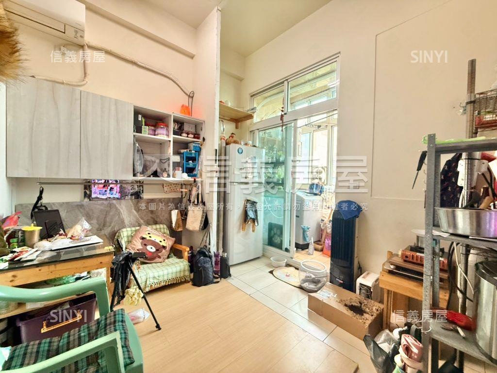 低總價縣府ＬＶ套房房屋室內格局與周邊環境