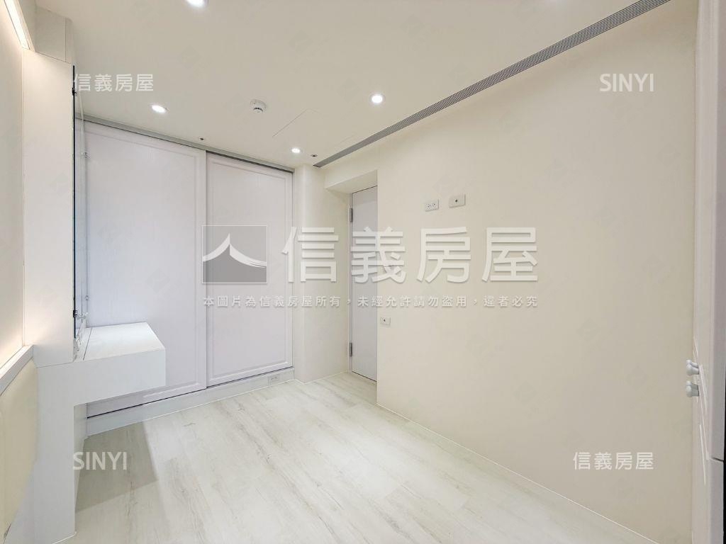 南勢角景觀戶有車位房屋室內格局與周邊環境