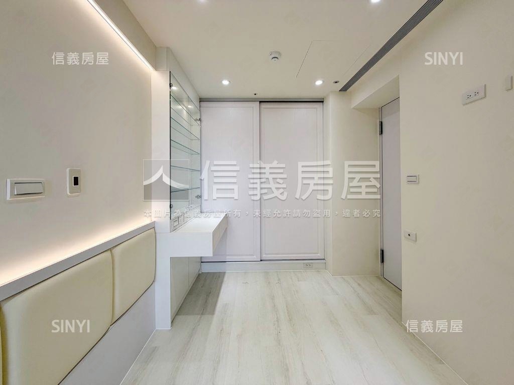 南勢角景觀戶有車位房屋室內格局與周邊環境