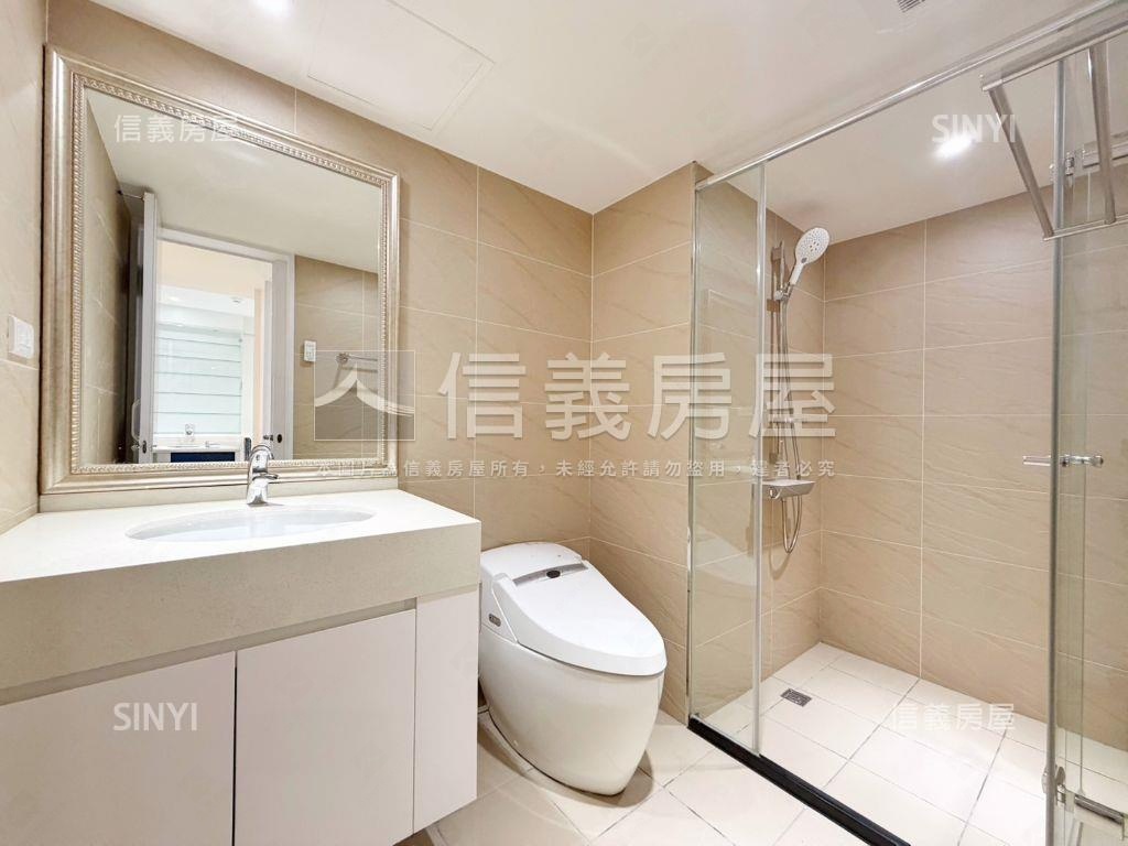 南勢角景觀戶有車位房屋室內格局與周邊環境