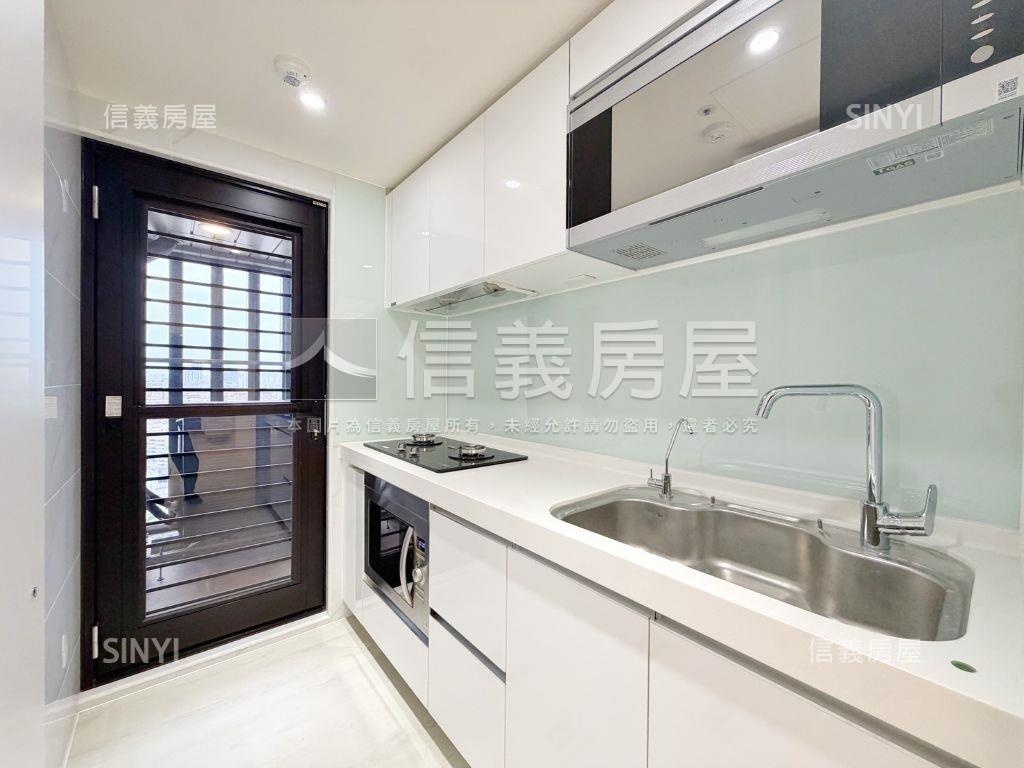 南勢角景觀戶有車位房屋室內格局與周邊環境