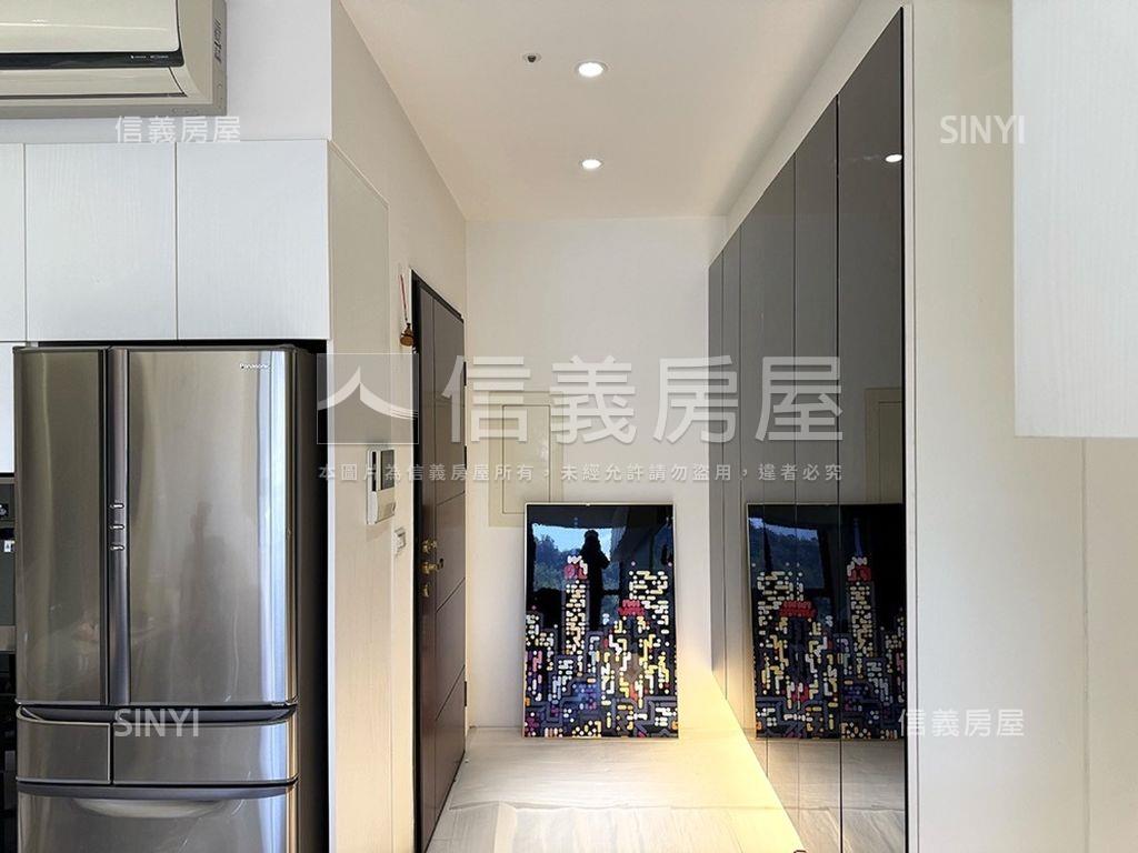 一品綠意高樓坡平車位房屋室內格局與周邊環境