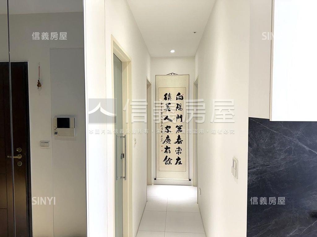 一品綠意高樓坡平車位房屋室內格局與周邊環境