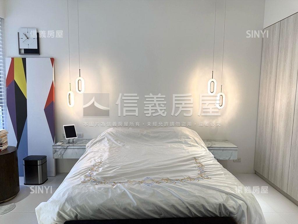 一品綠意高樓坡平車位房屋室內格局與周邊環境