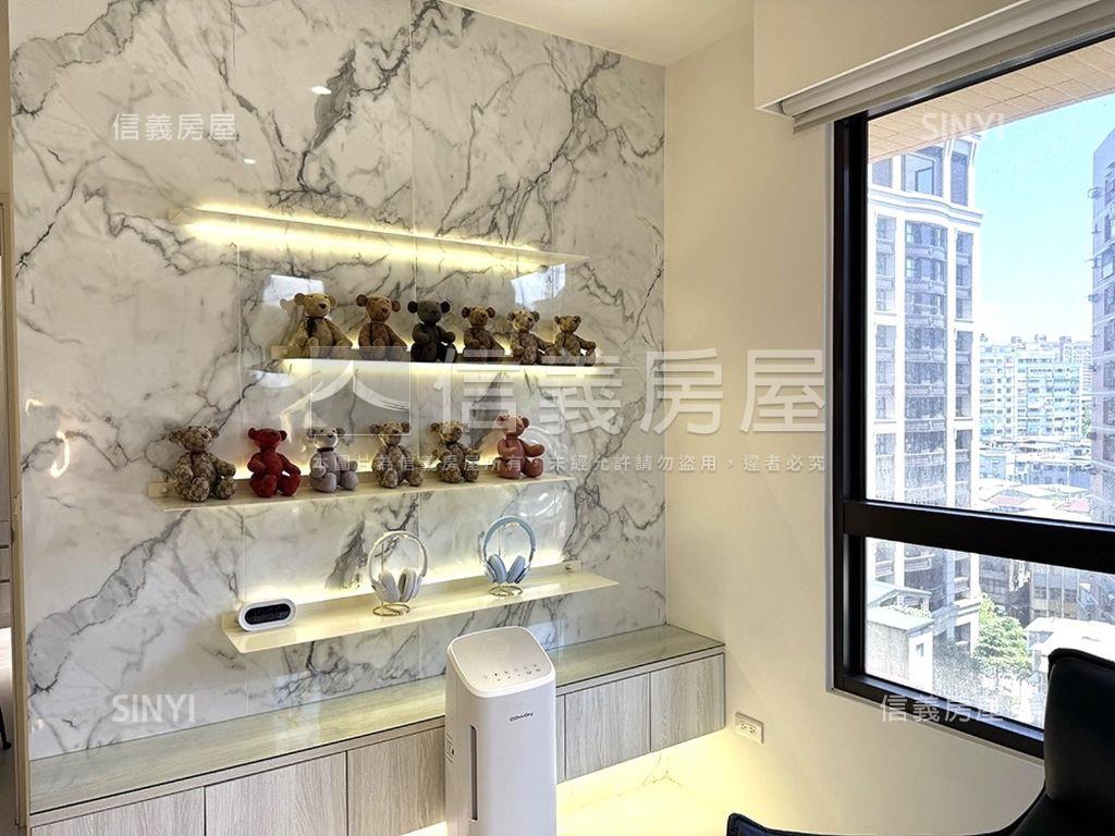 一品綠意高樓坡平車位房屋室內格局與周邊環境