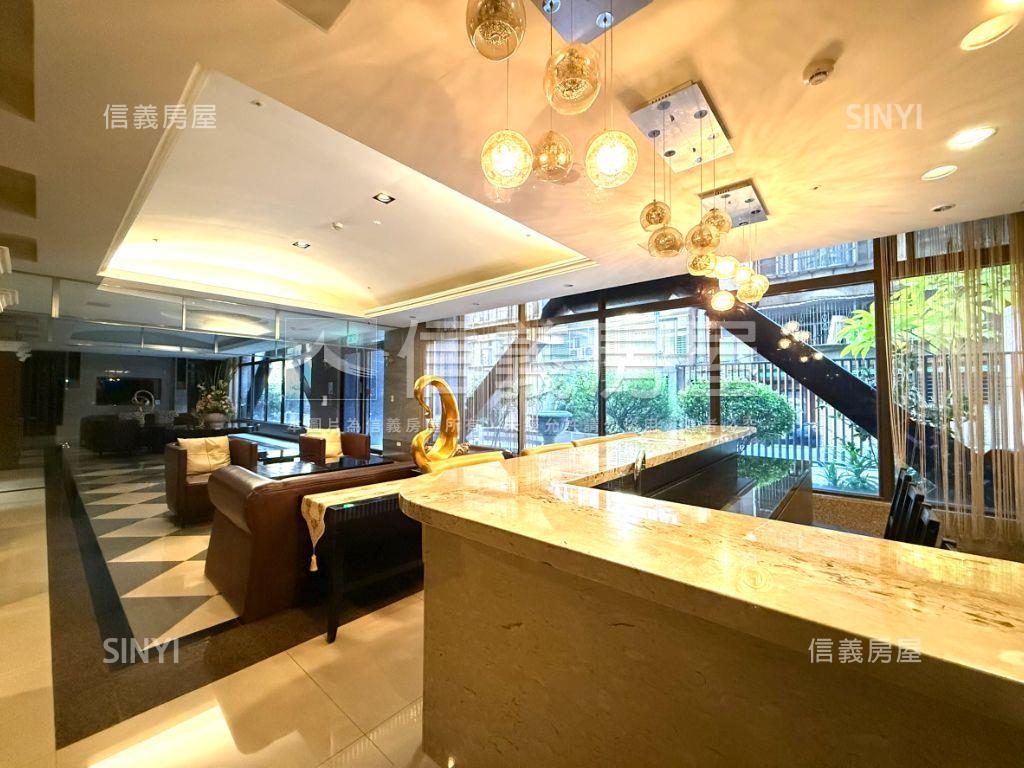 一品綠意高樓坡平車位房屋室內格局與周邊環境