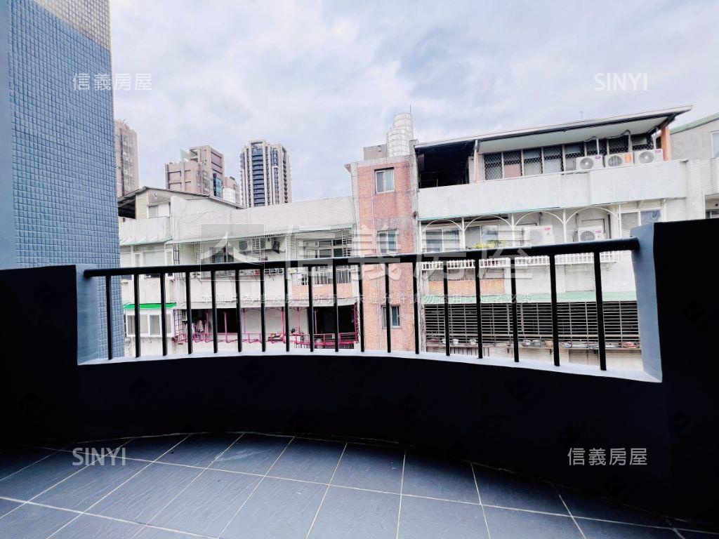 麗山學區新裝潢公寓房屋室內格局與周邊環境