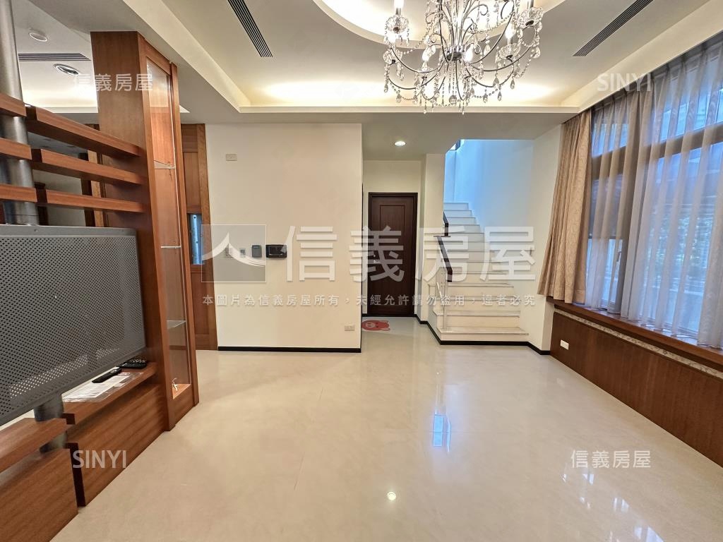 青山鎮莊園透天房屋室內格局與周邊環境