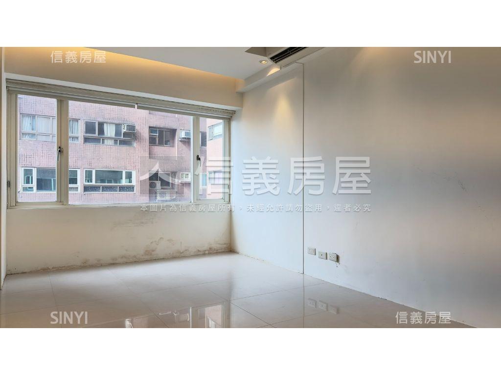 近捷運關渡山水３房房屋室內格局與周邊環境