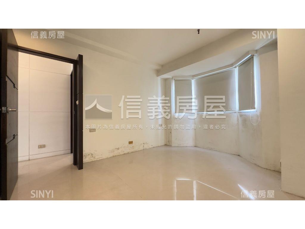 近捷運關渡山水３房房屋室內格局與周邊環境