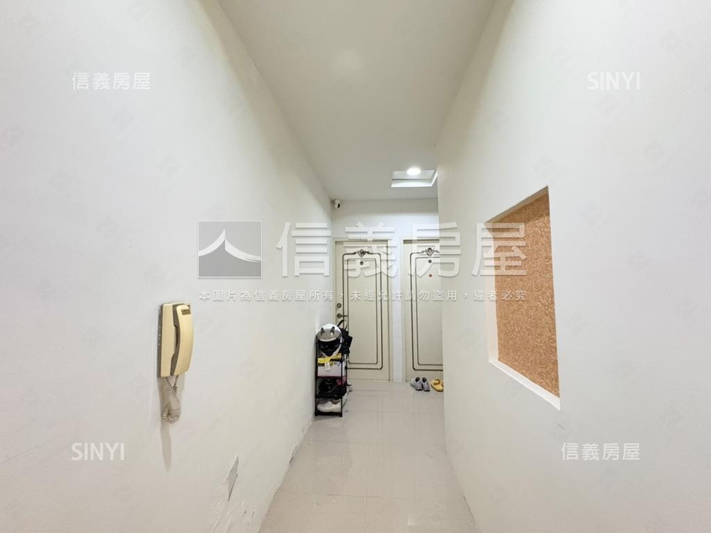 東湖捷運安康５房５衛浴房屋室內格局與周邊環境