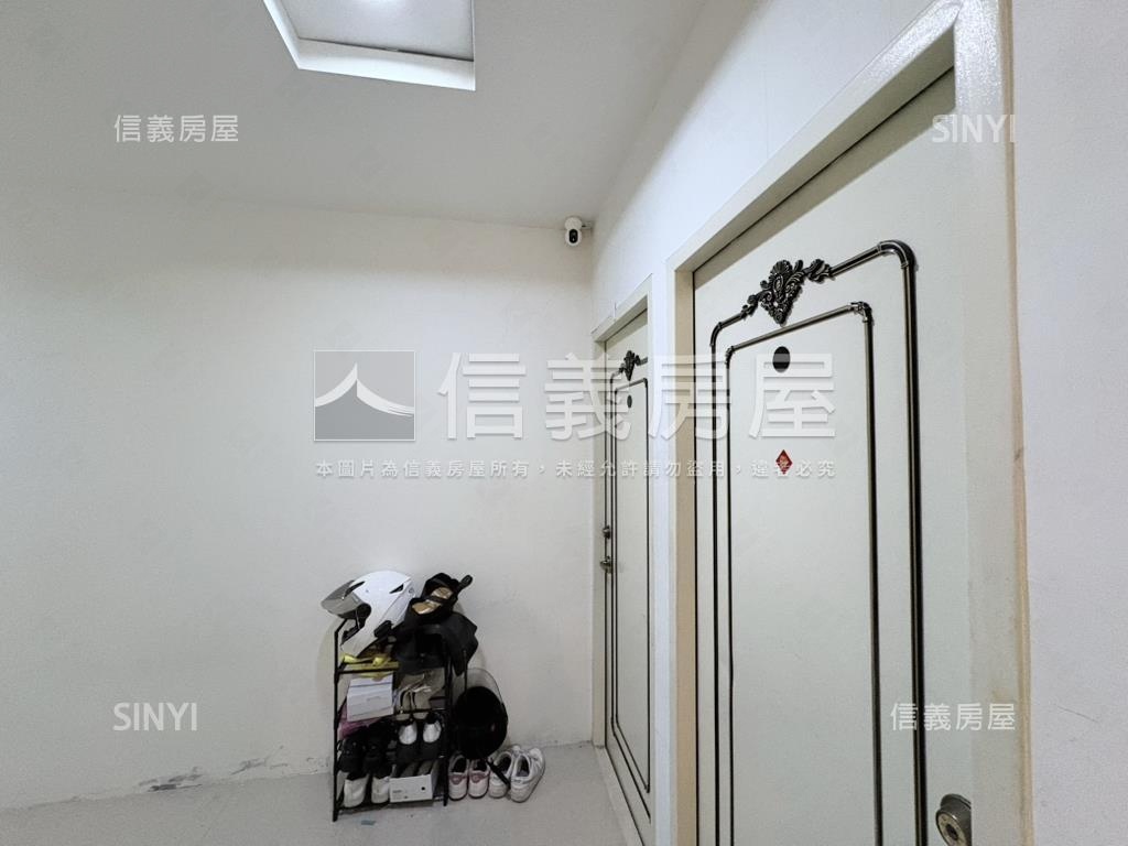 東湖捷運安康５房５衛浴房屋室內格局與周邊環境