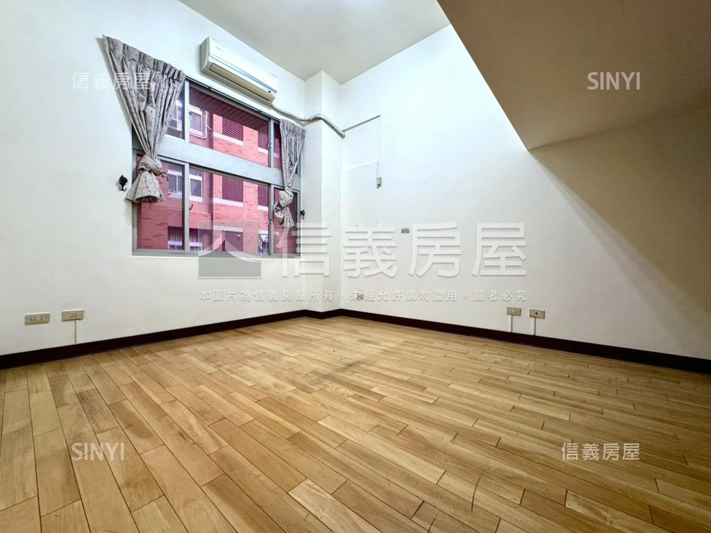 高工商圈２房休旅車位房屋室內格局與周邊環境