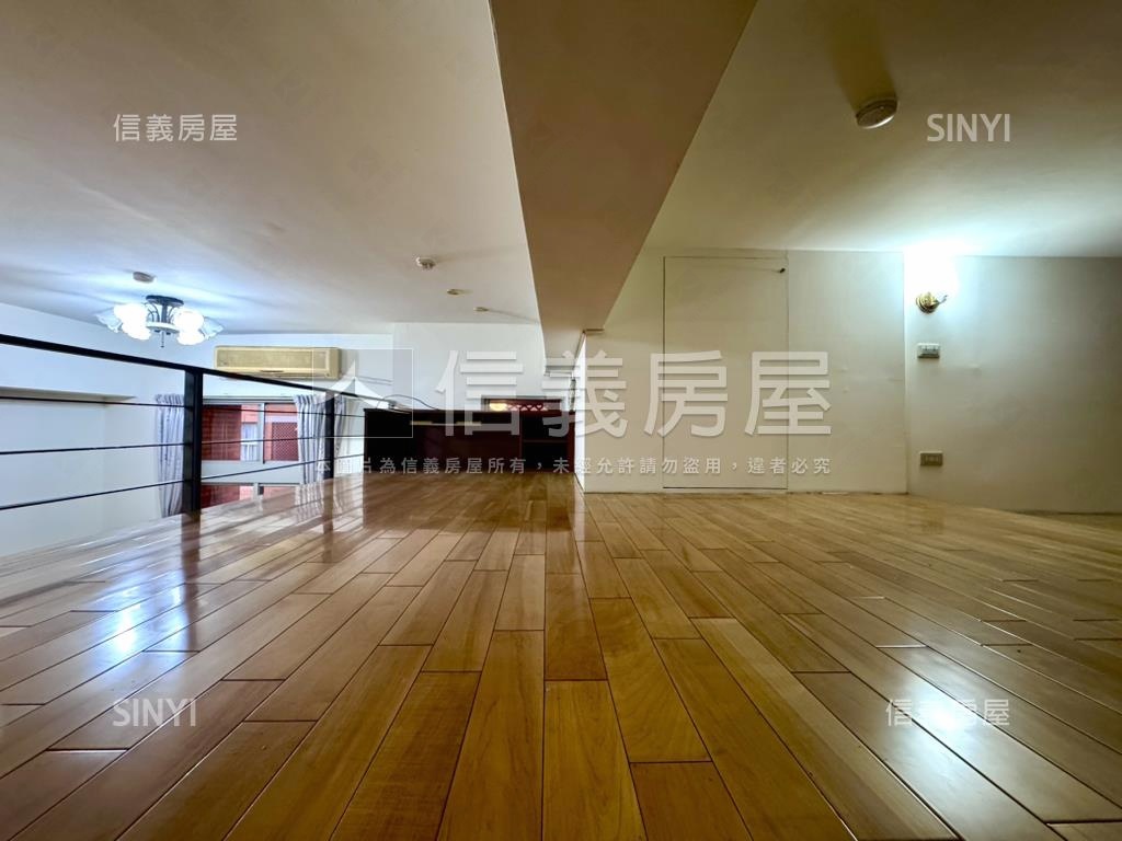 高工商圈２房休旅車位房屋室內格局與周邊環境