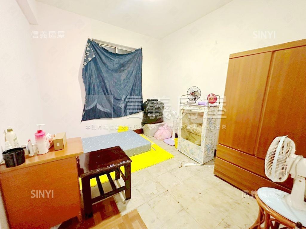 膝蓋救星方正明亮二樓房屋室內格局與周邊環境