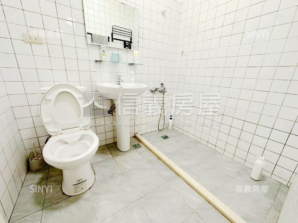 膝蓋救星方正明亮二樓房屋室內格局與周邊環境