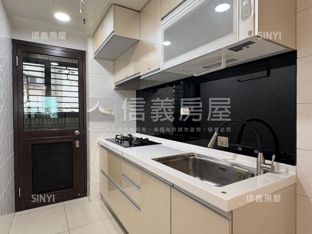 ★城上水美景觀三房車位房屋室內格局與周邊環境