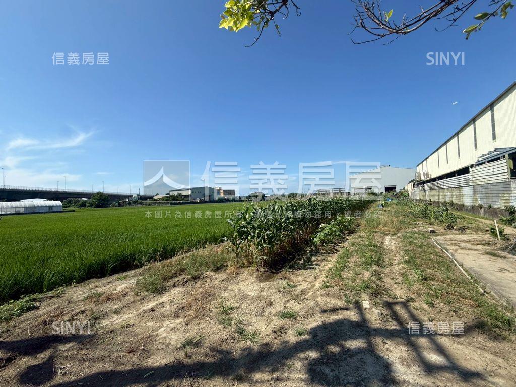 竹南大坪數美農地臨路房屋室內格局與周邊環境