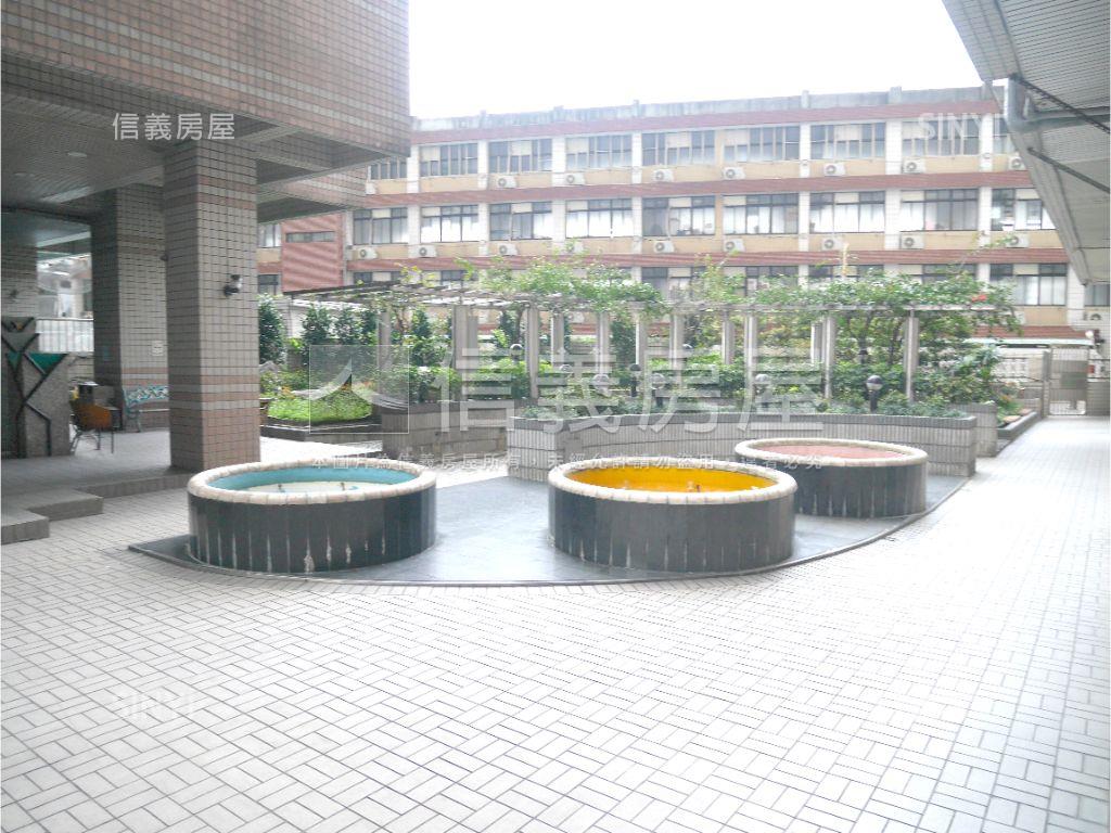 日安台北★景觀３房車位房屋室內格局與周邊環境