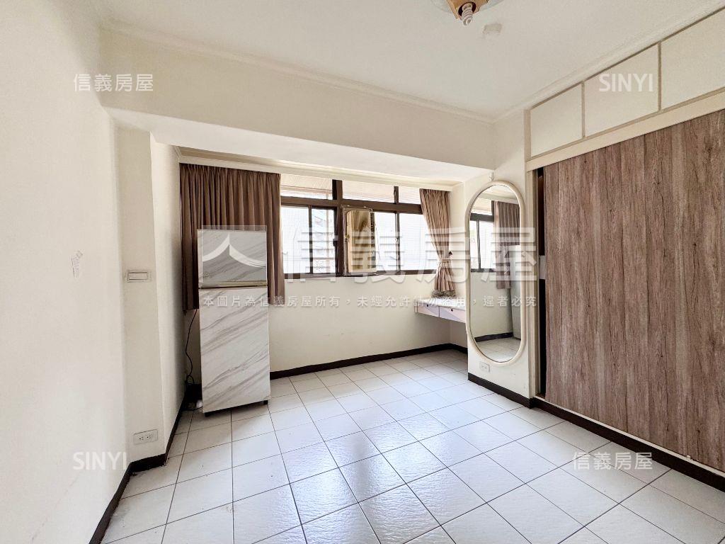 ＮＥＷ專任國館電梯３房房屋室內格局與周邊環境