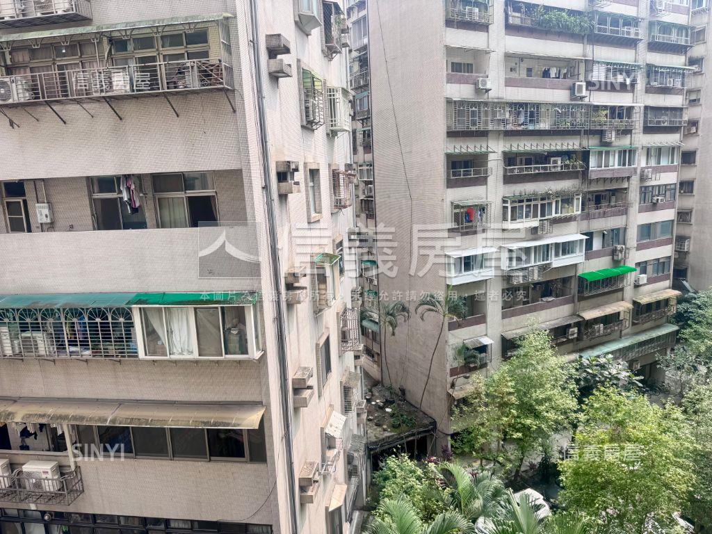 ＮＥＷ專任國館電梯３房房屋室內格局與周邊環境