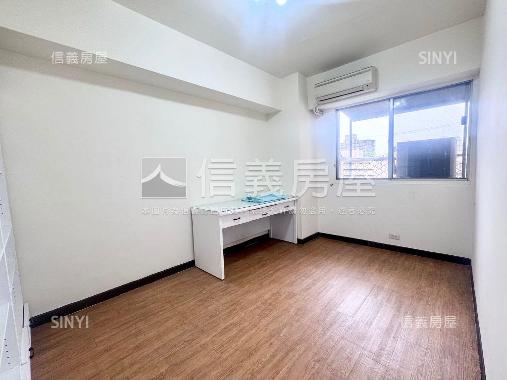 ＮＥＷ專任國館電梯３房房屋室內格局與周邊環境