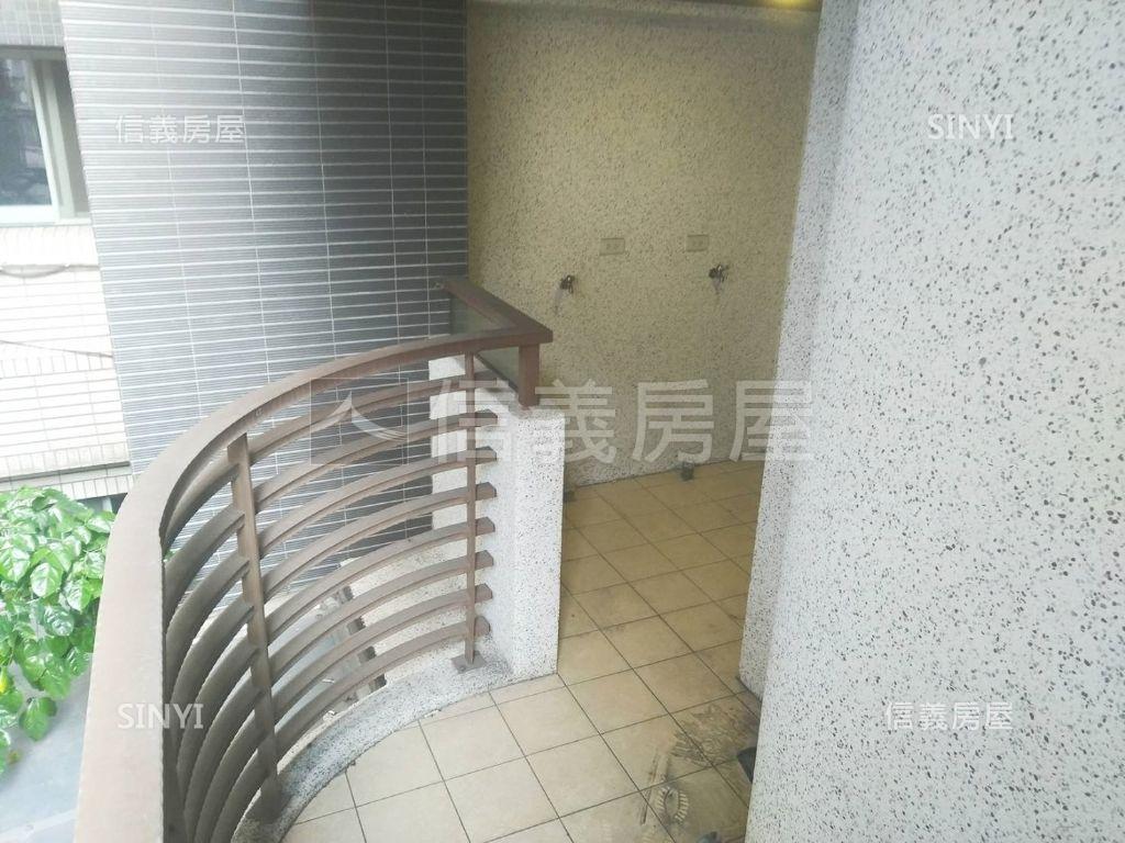 長安東精緻電梯屋房屋室內格局與周邊環境