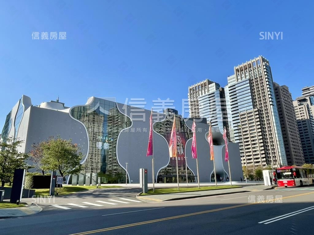 市政新鋭優選朝南邊間３房房屋室內格局與周邊環境