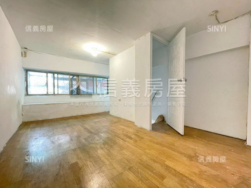 興安商圈文心百利店住房屋室內格局與周邊環境
