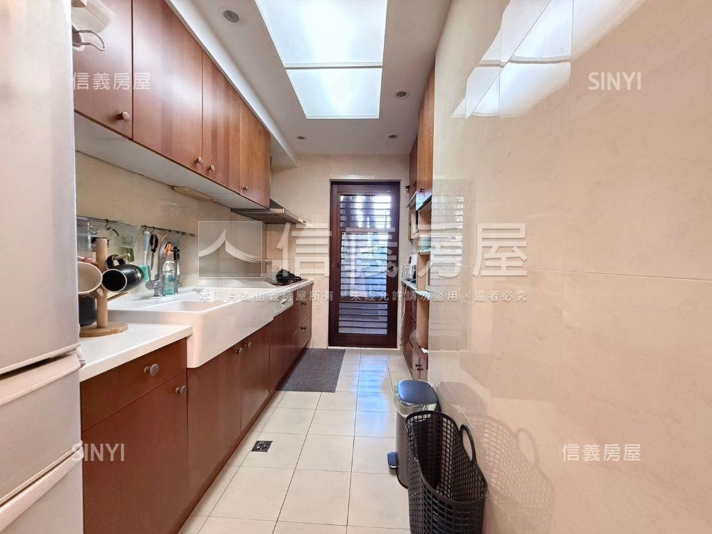 璞園上誠大氣４房雙車豪邸房屋室內格局與周邊環境