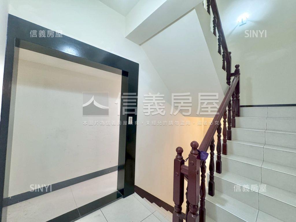 興大旁整棟加蓋電梯透套房屋室內格局與周邊環境