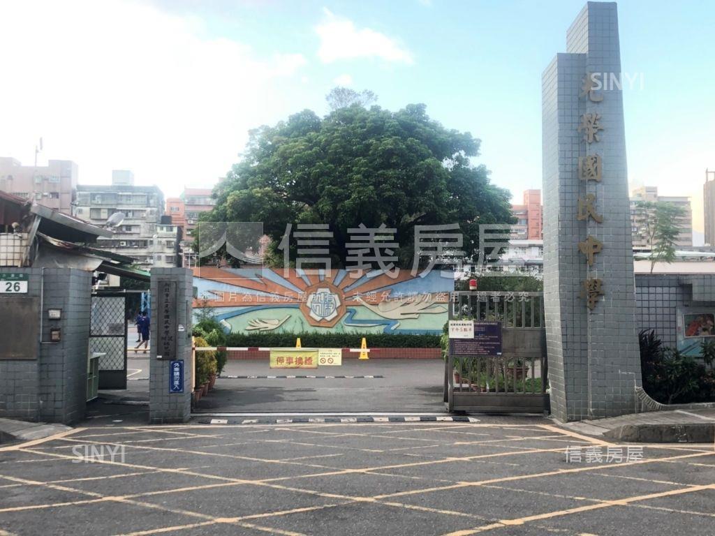 ．推薦金店邊間一樓房屋室內格局與周邊環境