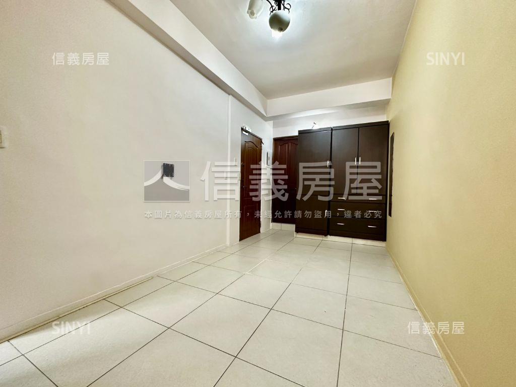 漂亮！正何厝街上美透天房屋室內格局與周邊環境